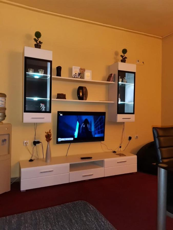 Apartman Nik-Rom Bosanska Gradiska Ngoại thất bức ảnh