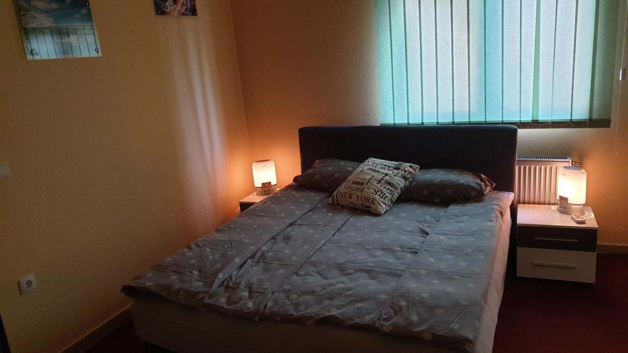 Apartman Nik-Rom Bosanska Gradiska Ngoại thất bức ảnh